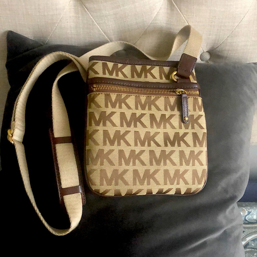 Vintage Michael Kors crossbody